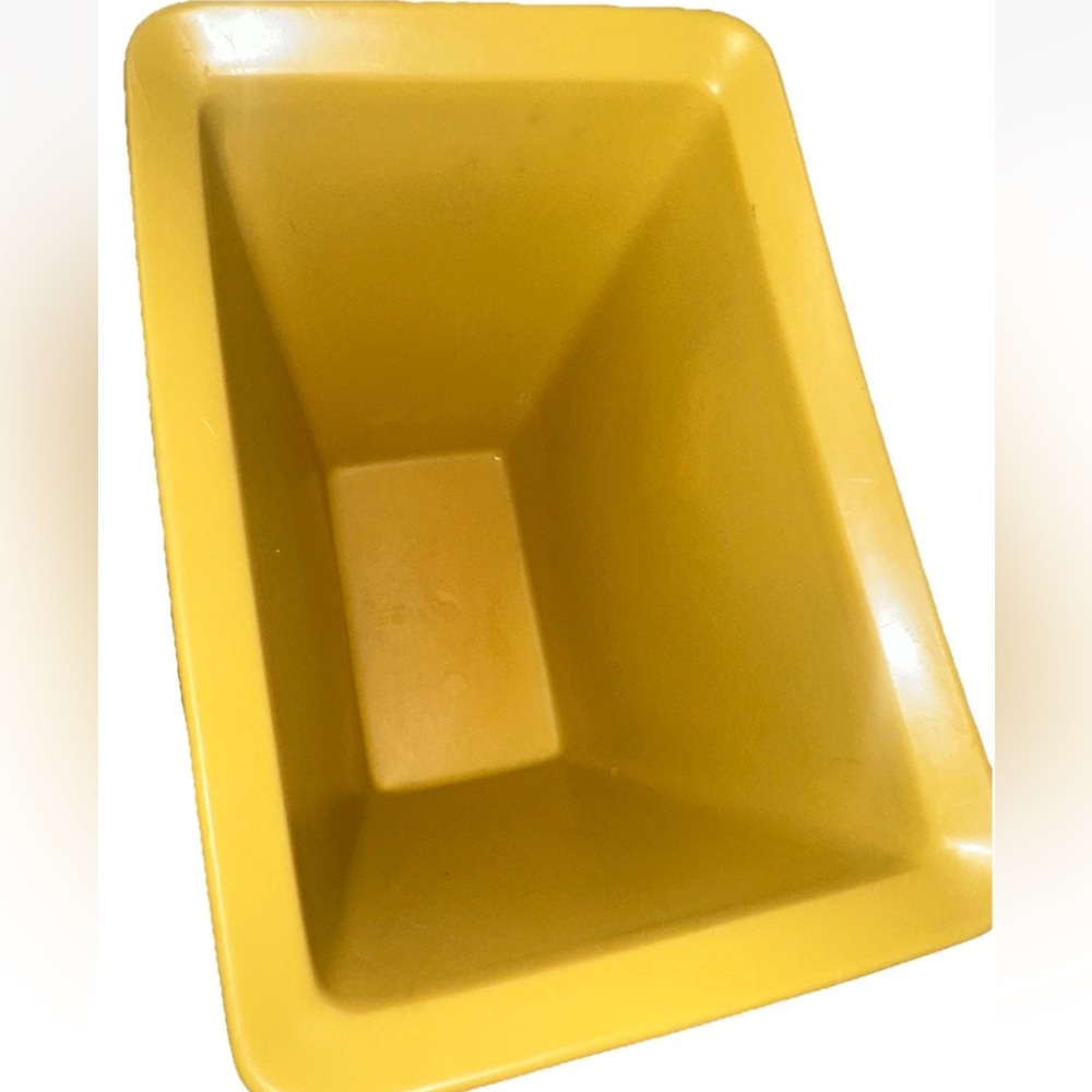 Vtg 1970s Rubbermaid Wastebasket 2952 Floral Trashcan 1972 Yellow Daisy 10" Tall - Picture 3 of 5